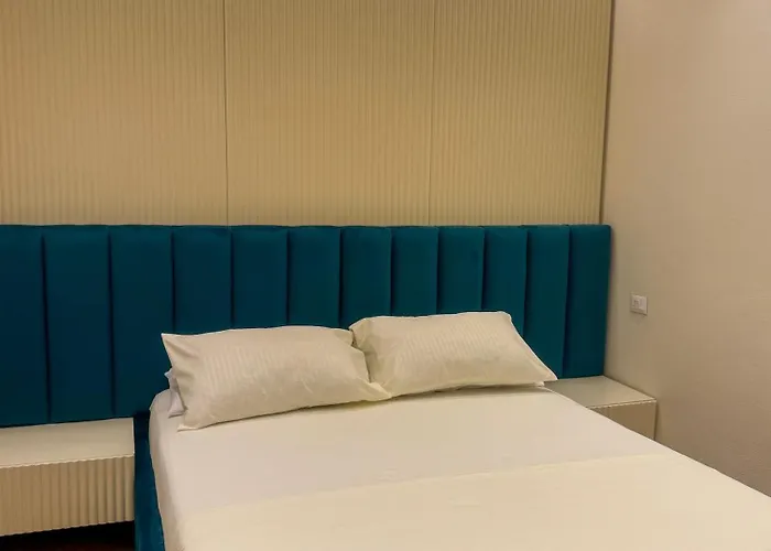 Cozy By The Portside - * Sarandë