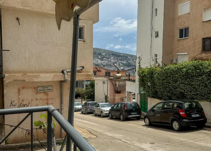 Cozy By The Portside - *